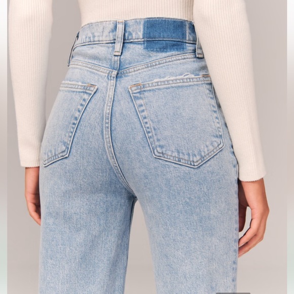 Ultra High Rise 90s Straight Jean - Picture 3 of 13